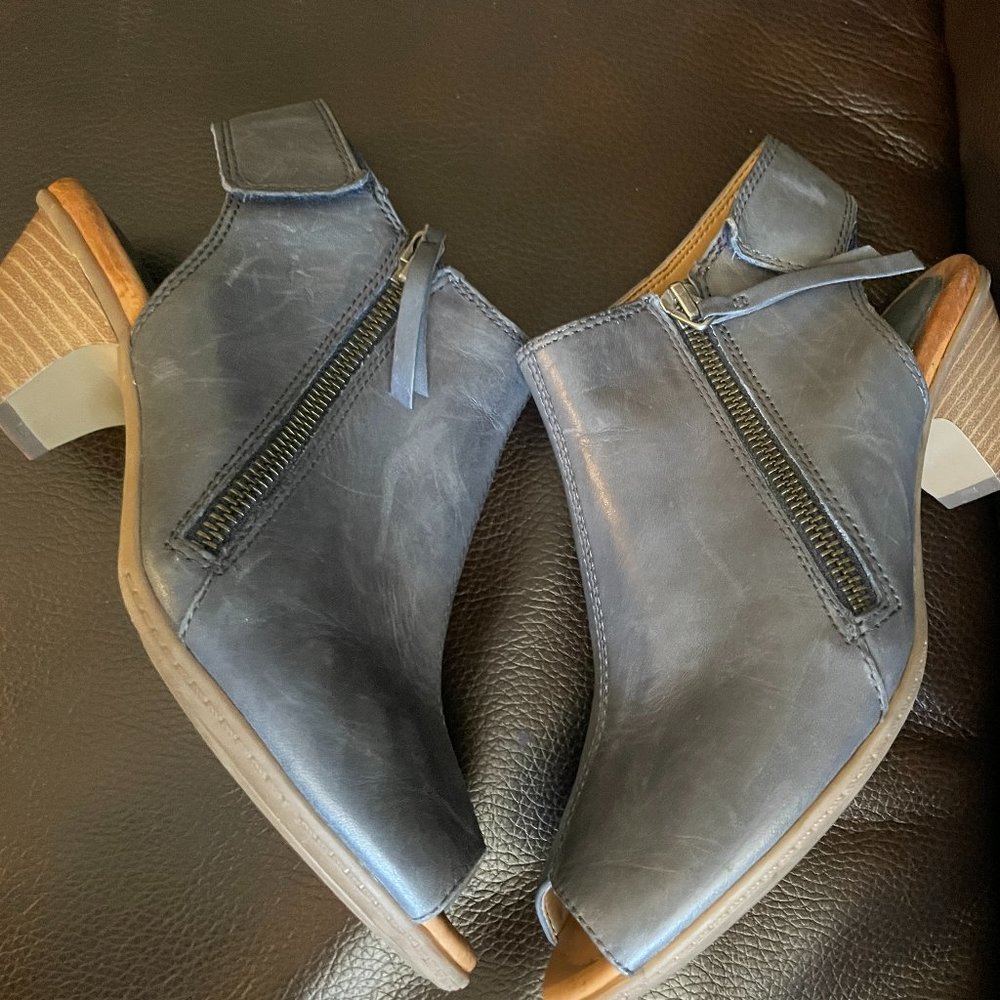 Earth Kristy Peep-Toe Open-Heel Bootie Sandal